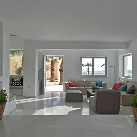 Villa Paros Sleeps 10 Pool Air Con Wifi T478597 *