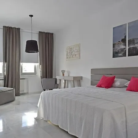 Paros Sleeps 10 Pool Air Con Wifi T478597 Villa Parikia (Paros)