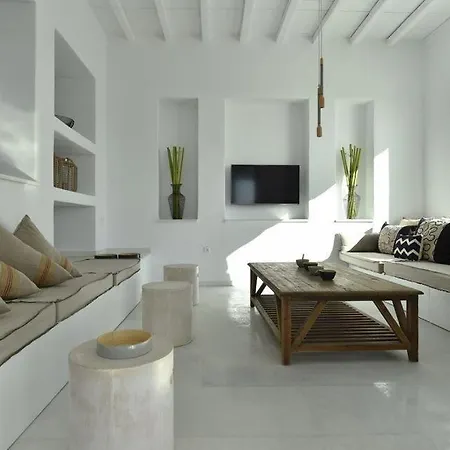 Paros Sleeps 10 Pool Air Con Wifi T478597 Villa